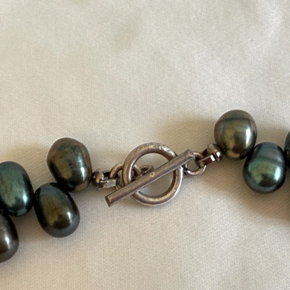 Vintage genuine pearl Peacock Green necklace 16 inch - Picture 9 of 12